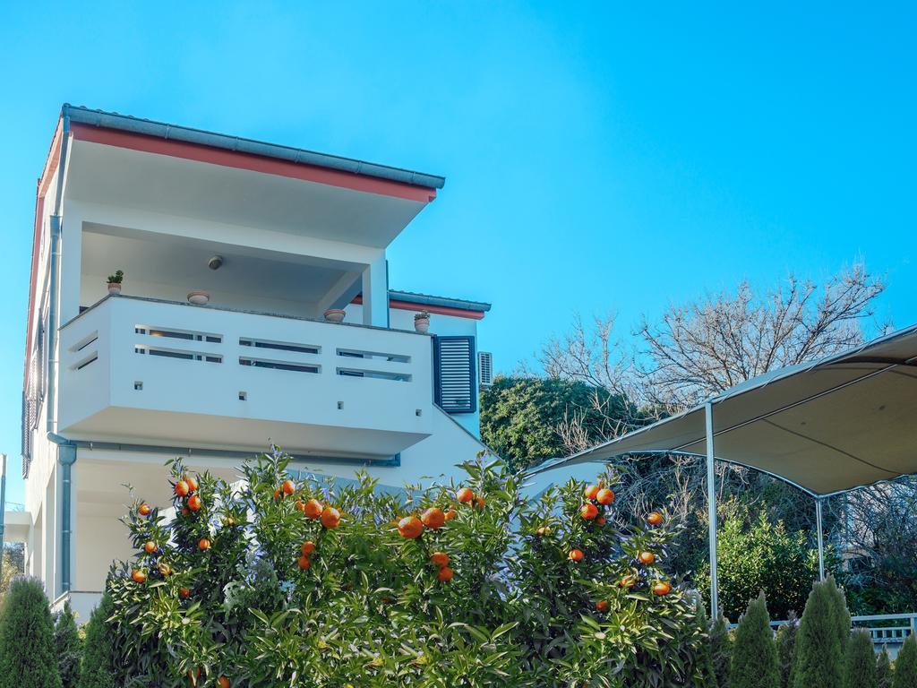Holiday House Mareta, Sea View Dragove Exterior photo