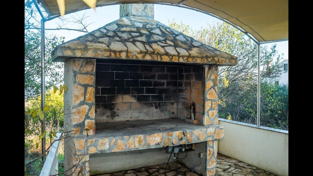 Holiday House Mareta, Sea View Dragove Exterior photo